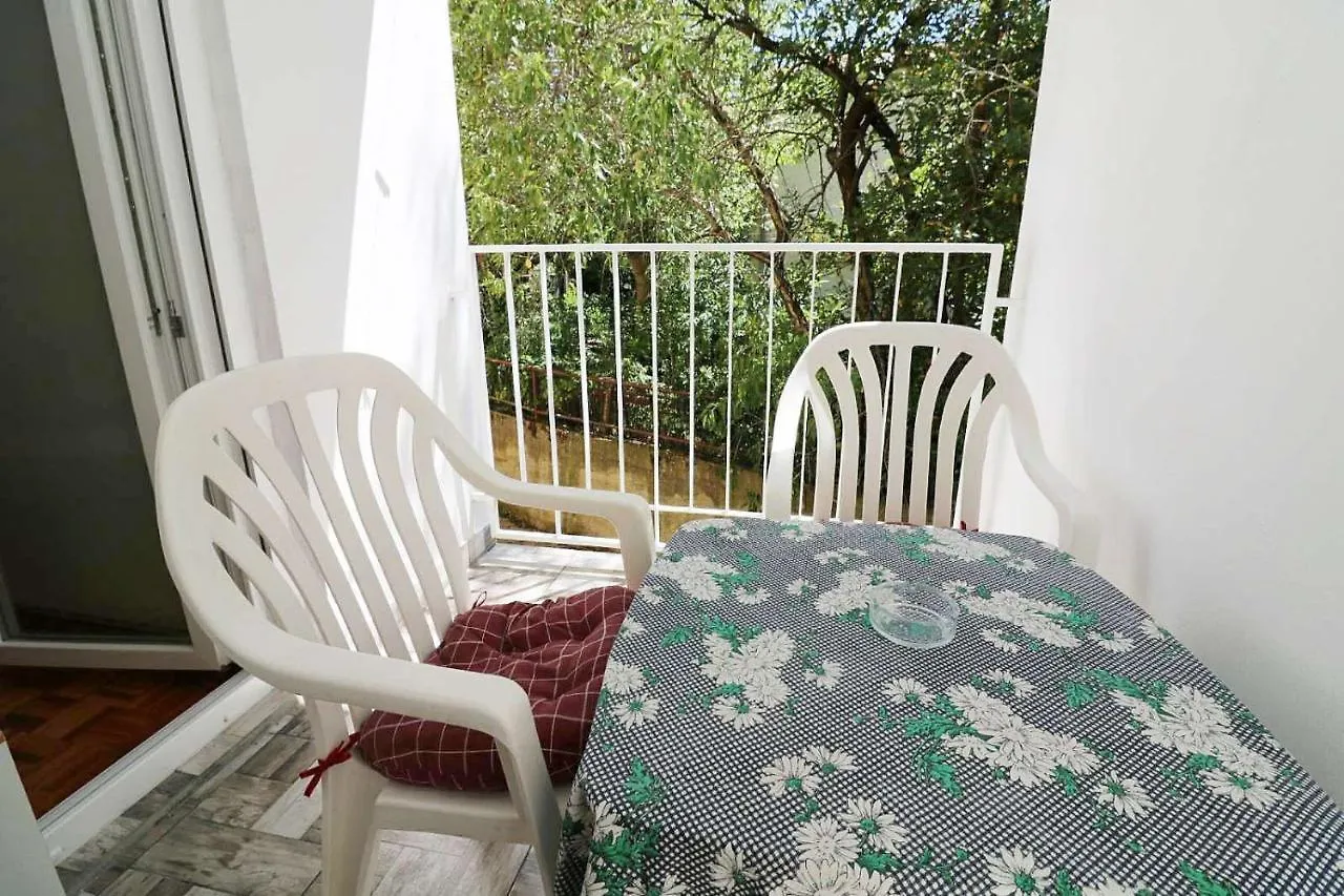 Apartment Marivo Pula